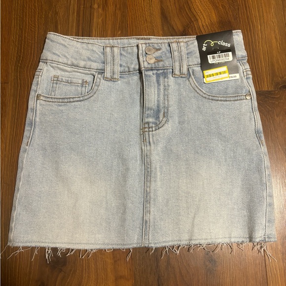 Art Class Girls’ Low-Rise Denim Mini Skirt - Light Indigo M - Picture 4 of 5